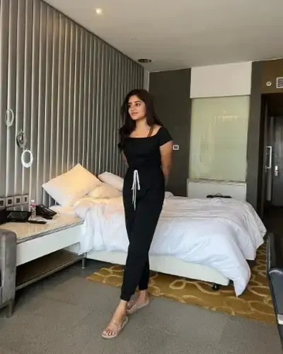Call Girls Raina Cash On Delivery