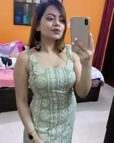 Call Girl Raina